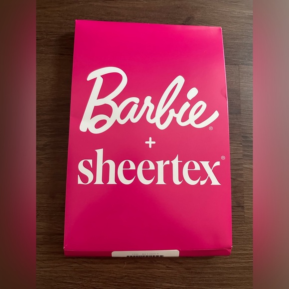 Barbie™ 80’s Malibu Bundle by Sheertex - Picture 5 of 9